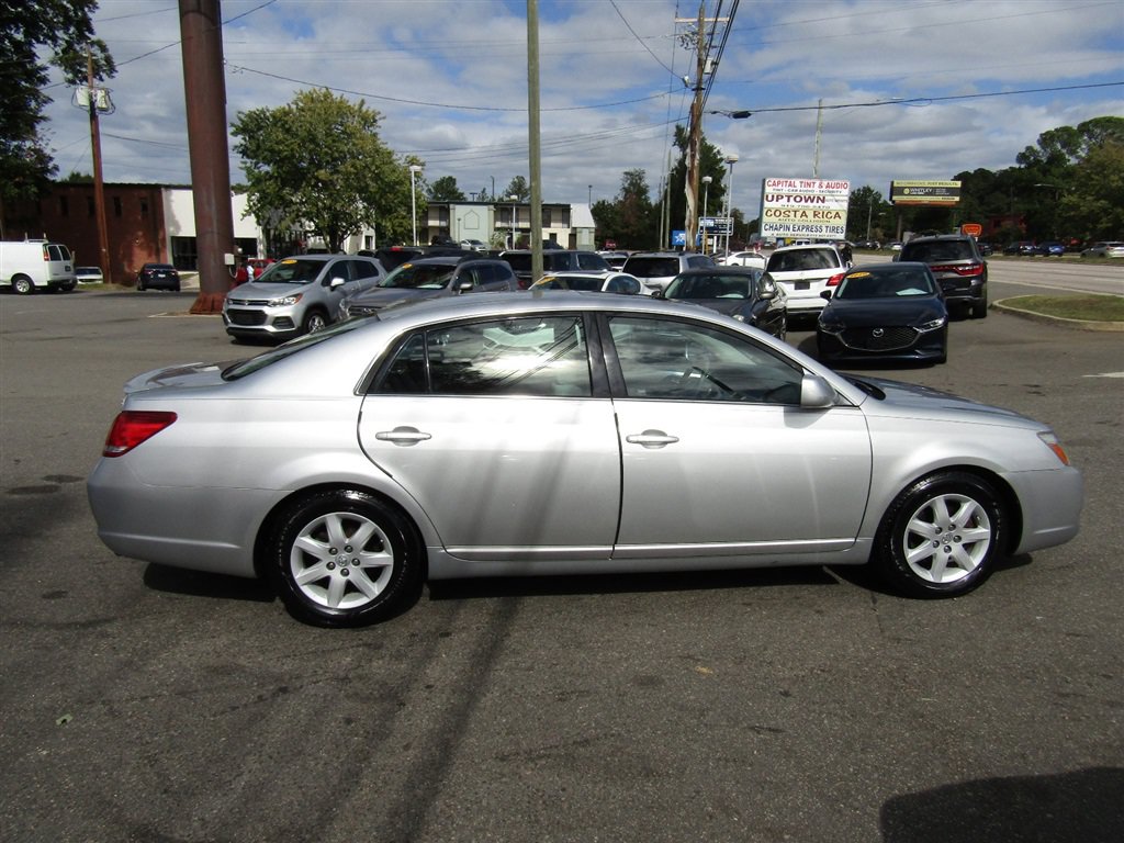 Used 2007 Toyota Avalon XL FWD image 7