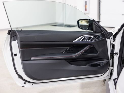 Used 2023 BMW M4 CSL image 33