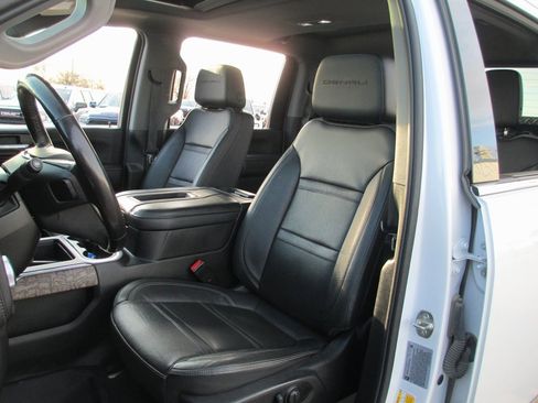 Used 2022 GMC Sierra 2500 Denali w/ Denali Ultimate Package image 19