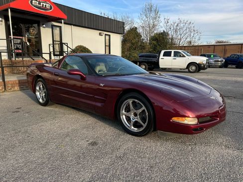 Used 2003 Chevrolet Corvette Coupe w/ Preferred Equipment Group image 6