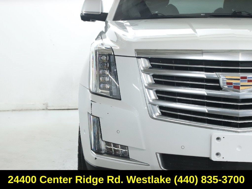 Used 2020 Cadillac Escalade Platinum AWD/4WD image 7