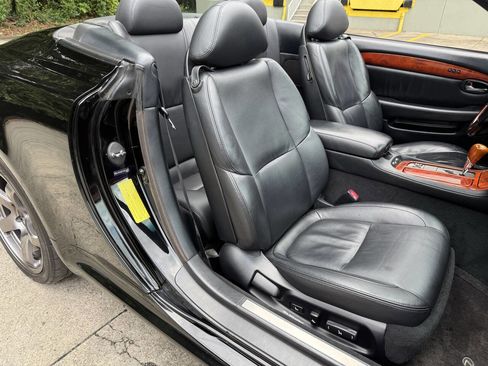 Used 2007 Lexus SC 430 Convertible RWD image 25