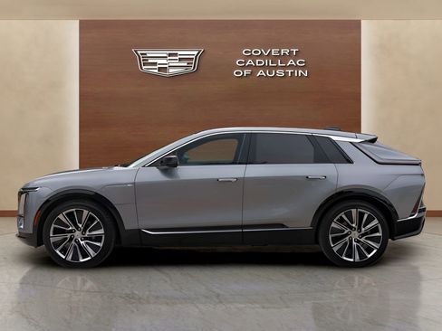 Certified 2025 Cadillac Lyriq Luxury w/ LPO, Floor Liner Package AWD/4WD image 2