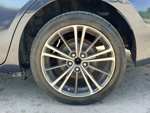Used 2017 Toyota Corolla LE FWD image 27