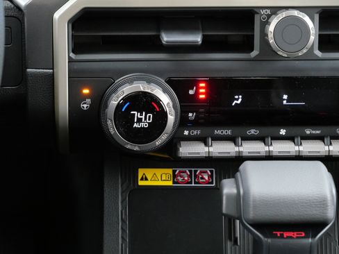 New 2026 Toyota Tacoma TRD Off-Road AWD/4WD image 9