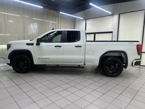 Used 2023 GMC Sierra 1500 Pro w/ Graphite Edition AWD/4WD image 11