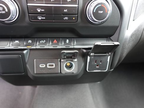 Used 2023 Chevrolet Silverado 1500 Custom AWD/4WD image 46