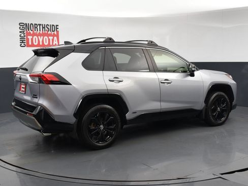 Used 2023 Toyota RAV4 XSE AWD/4WD image 4