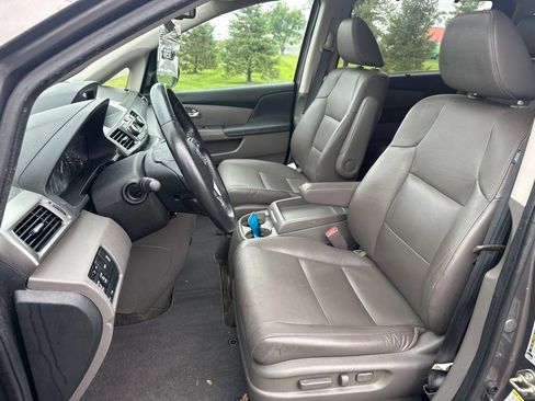 Used 2016 Honda Odyssey Touring Elite image 17