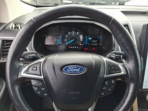 Used 2022 Ford Edge SEL w/ Convenience Package image 19