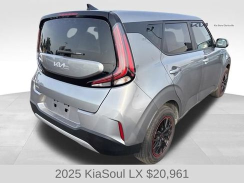 Used 2025 Kia Soul LX FWD image 8