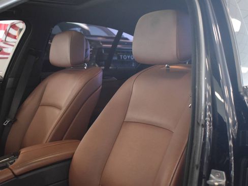 Used 2013 BMW 528i Sedan RWD image 64