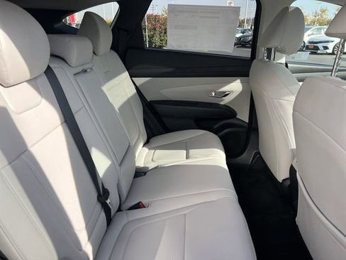 Certified 2025 Hyundai Tucson SEL image 17