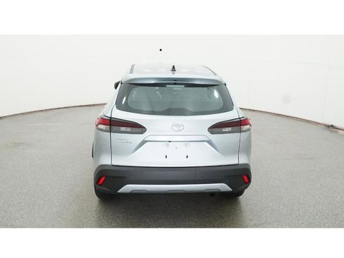 New 2026 Toyota Corolla Cross L FWD image 8