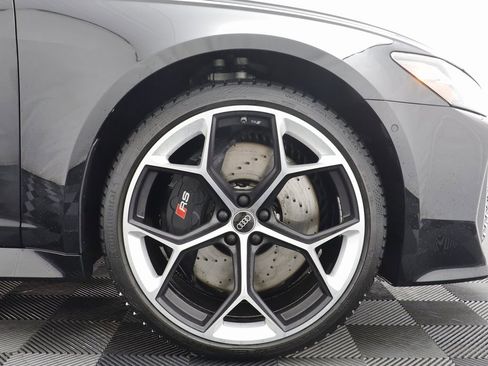 Used 2024 Audi RS 6 performance image 18