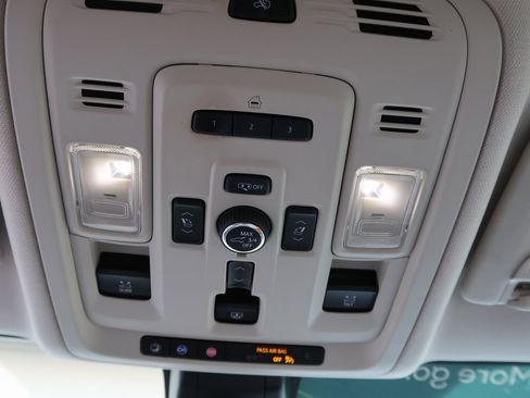 Certified 2021 GMC Yukon Denali w/ Denali Ultimate Package image 28