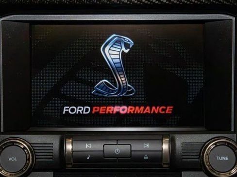 Used 2020 Ford Mustang Shelby GT500 w/ Technology Package image 13