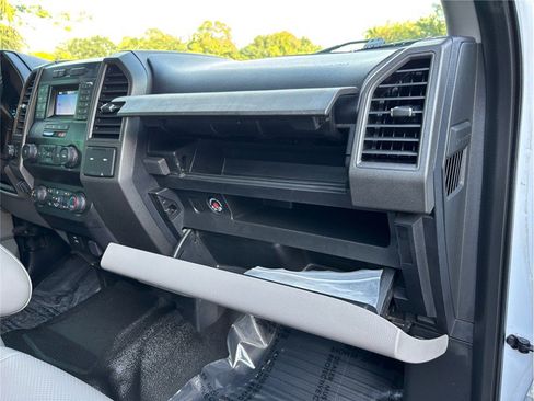 Used 2021 Ford F250 XL w/ Power Equipment Group image 36