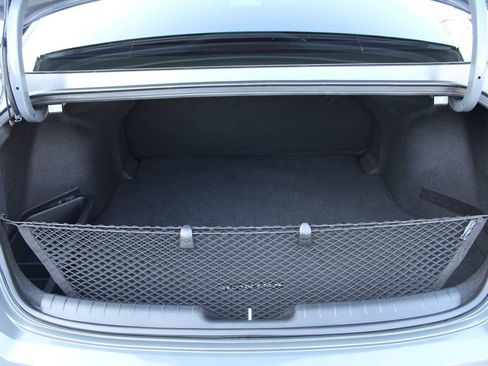 Used 2024 Hyundai Elantra SEL FWD image 28