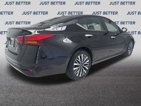 Used 2025 Nissan Altima 2.5 SV image 6