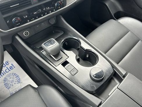 Certified 2023 Nissan Rogue SV w/ SV Premium B Package AWD/4WD image 22