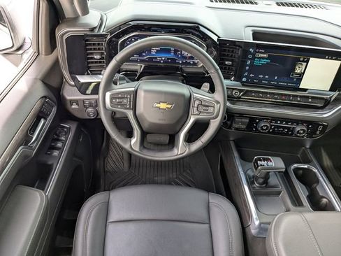 Used 2025 Chevrolet Silverado 1500 LTZ image 15