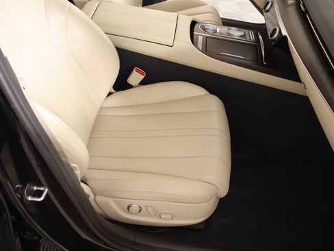 Used 2022 Genesis G80 2.5T w/ Advanced Package RWD image 14
