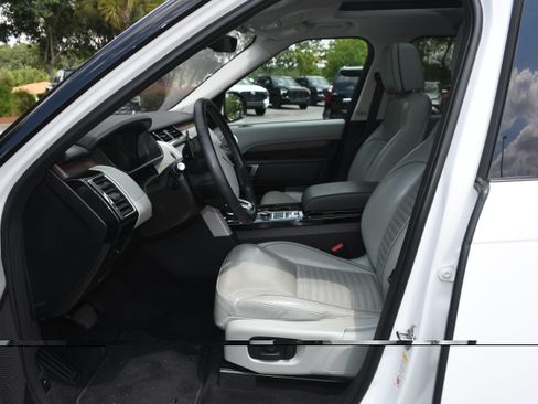 Used 2019 Land Rover Discovery HSE Luxury AWD/4WD image 8