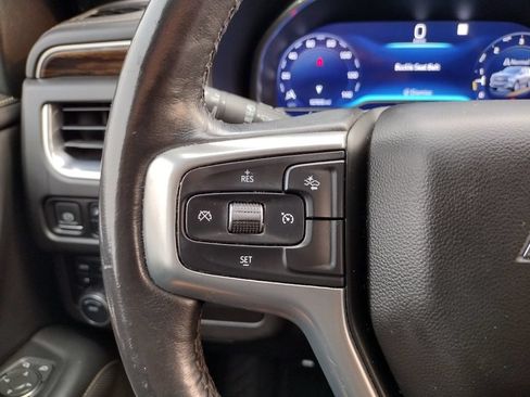 Used 2022 Chevrolet Suburban Premier AWD/4WD image 29