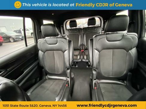 Used 2023 Jeep Grand Cherokee L Laredo AWD/4WD image 11