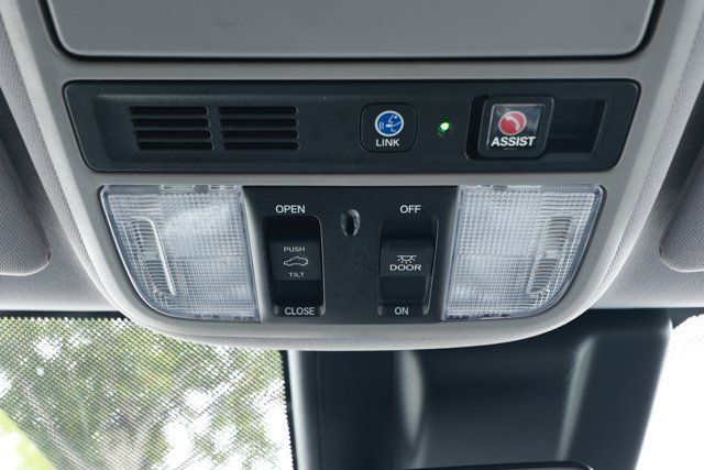 Used 2018 Honda Odyssey Touring image 21