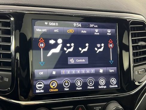 Used 2020 Jeep Grand Cherokee Limited w/ Luxury Group II image 34