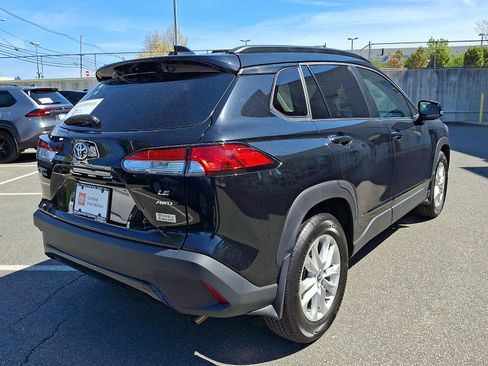 Certified 2023 Toyota Corolla Cross LE AWD/4WD image 6