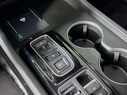 Certified 2024 Honda Pilot Touring image 20