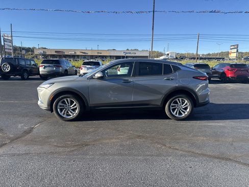 Used 2024 Buick Envista Preferred w/ Convenience I Package image 7