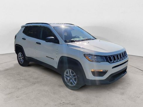 Used 2021 Jeep Compass Sport AWD/4WD image 3