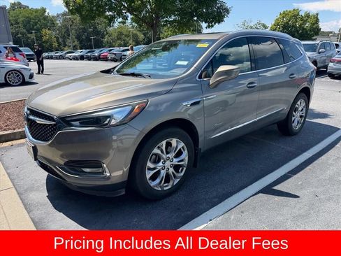 Used 2018 Buick Enclave Avenir w/ Avenir Technology Package AWD/4WD image 9