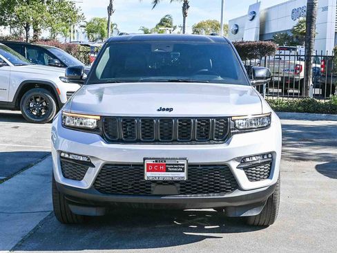 New 2025 Jeep Grand Cherokee Limited image 2