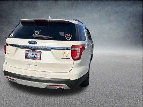 Used 2016 Ford Explorer XLT w/ Equipment Group 202A image 8