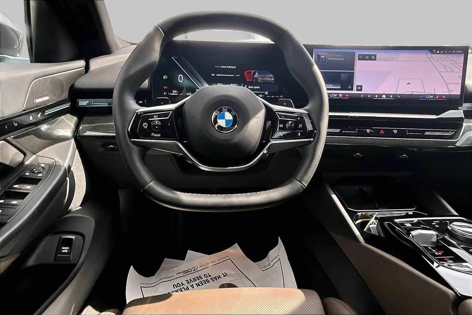 Used 2025 BMW 530i w/ Premium Package RWD image 6