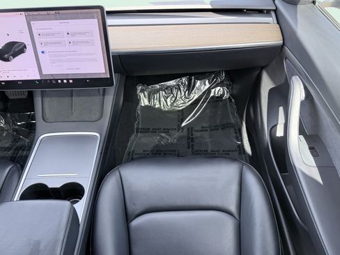 Used 2021 Tesla Model 3 Standard Range Plus RWD image 47