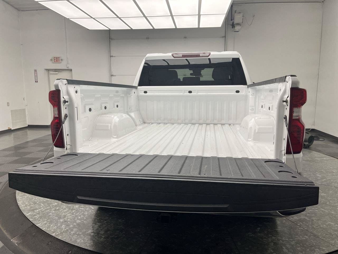 Certified 2023 Chevrolet Silverado 1500 LT AWD/4WD image 31