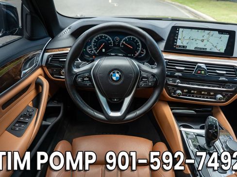 Used 2018 BMW 530i xDrive AWD/4WD image 19