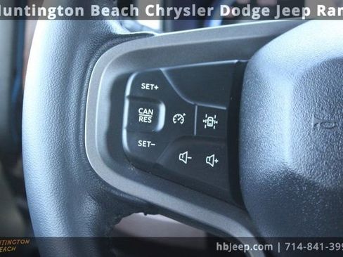 Used 2023 Ford Bronco Outer Banks image 14