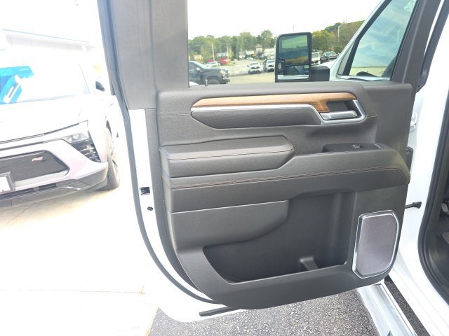 Used 2024 Chevrolet Silverado 3500 High Country w/ High Country Premium Package AWD/4WD image 31