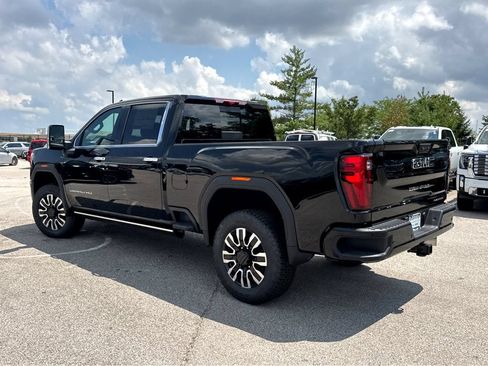 New 2026 GMC Sierra 2500 Denali Ultimate AWD/4WD image 3