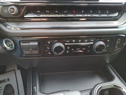 Used 2023 Chevrolet Silverado 1500 ZR2 w/ Technology Package image 26