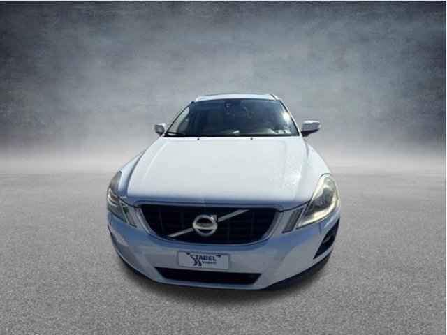 Used 2010 Volvo XC60 T6 AWD/4WD image 2