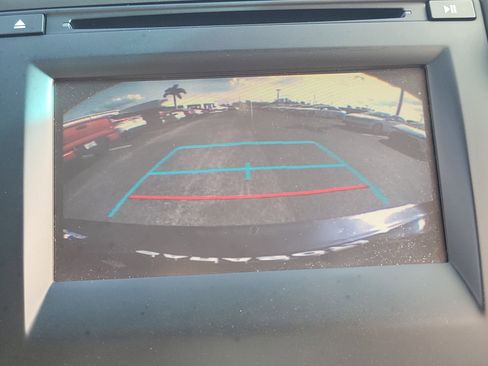 Used 2016 Toyota Camry LE image 23