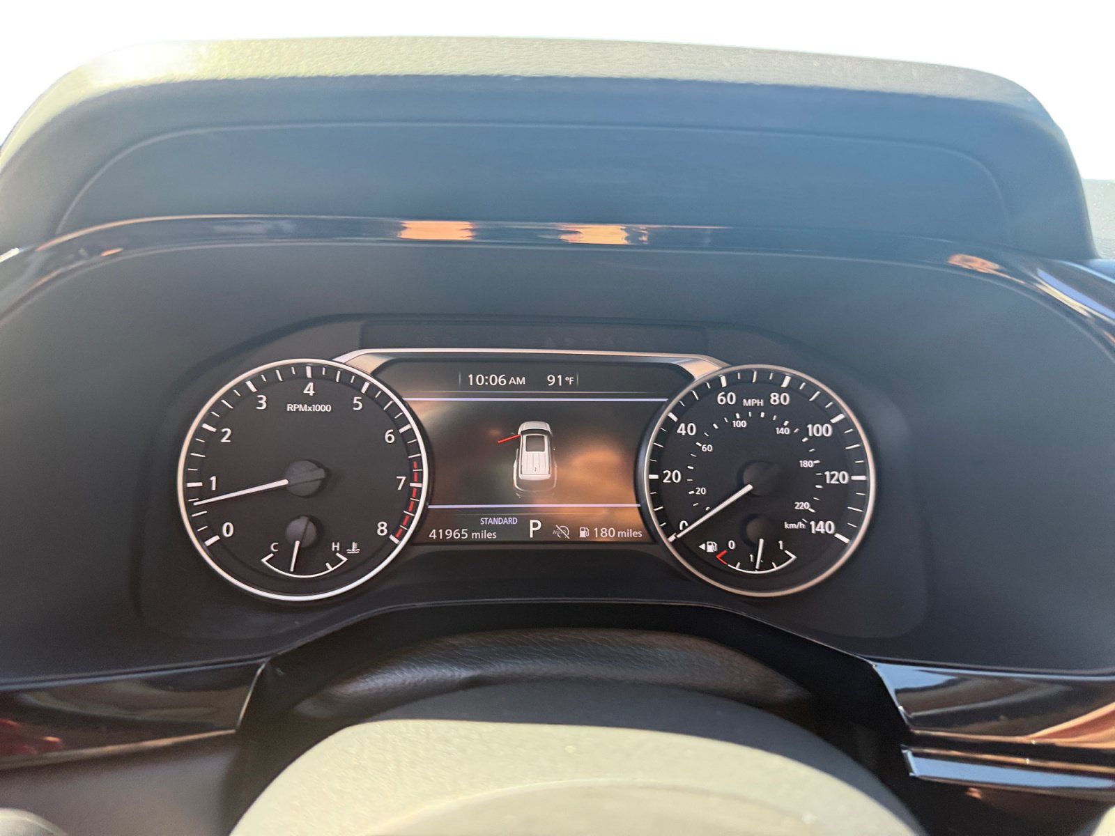 Used 2025 Nissan Pathfinder SV FWD image 11